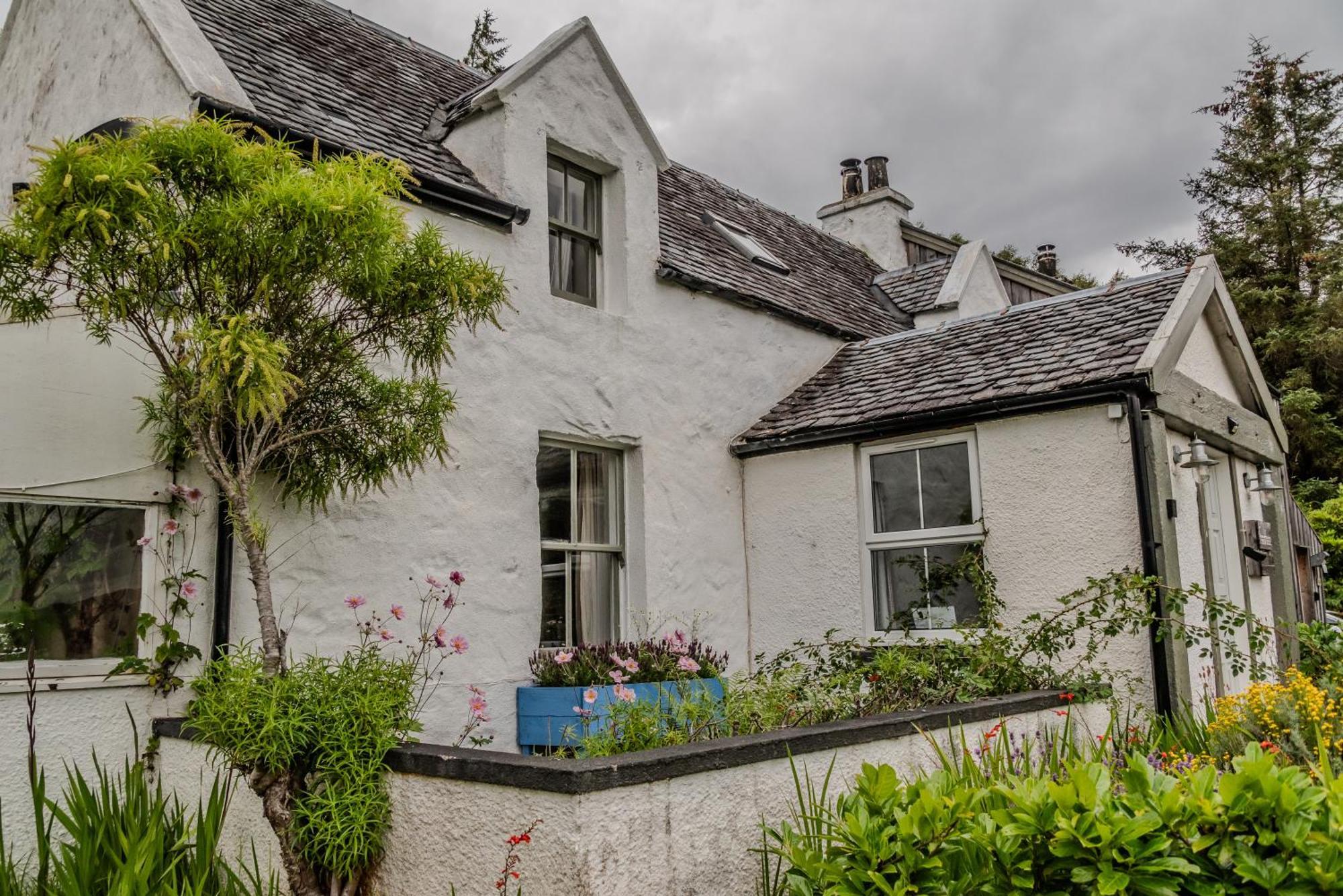 Вилла Old Kyle Farm - Stunning Views - 2 Mins From Skye Bridge Кайликин Экстерьер фото