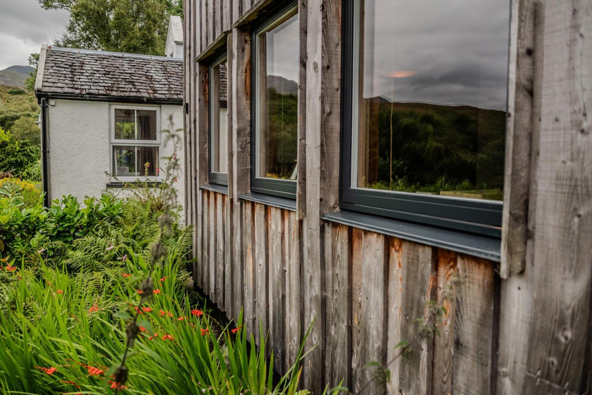 Вилла Old Kyle Farm - Stunning Views - 2 Mins From Skye Bridge Кайликин Экстерьер фото
