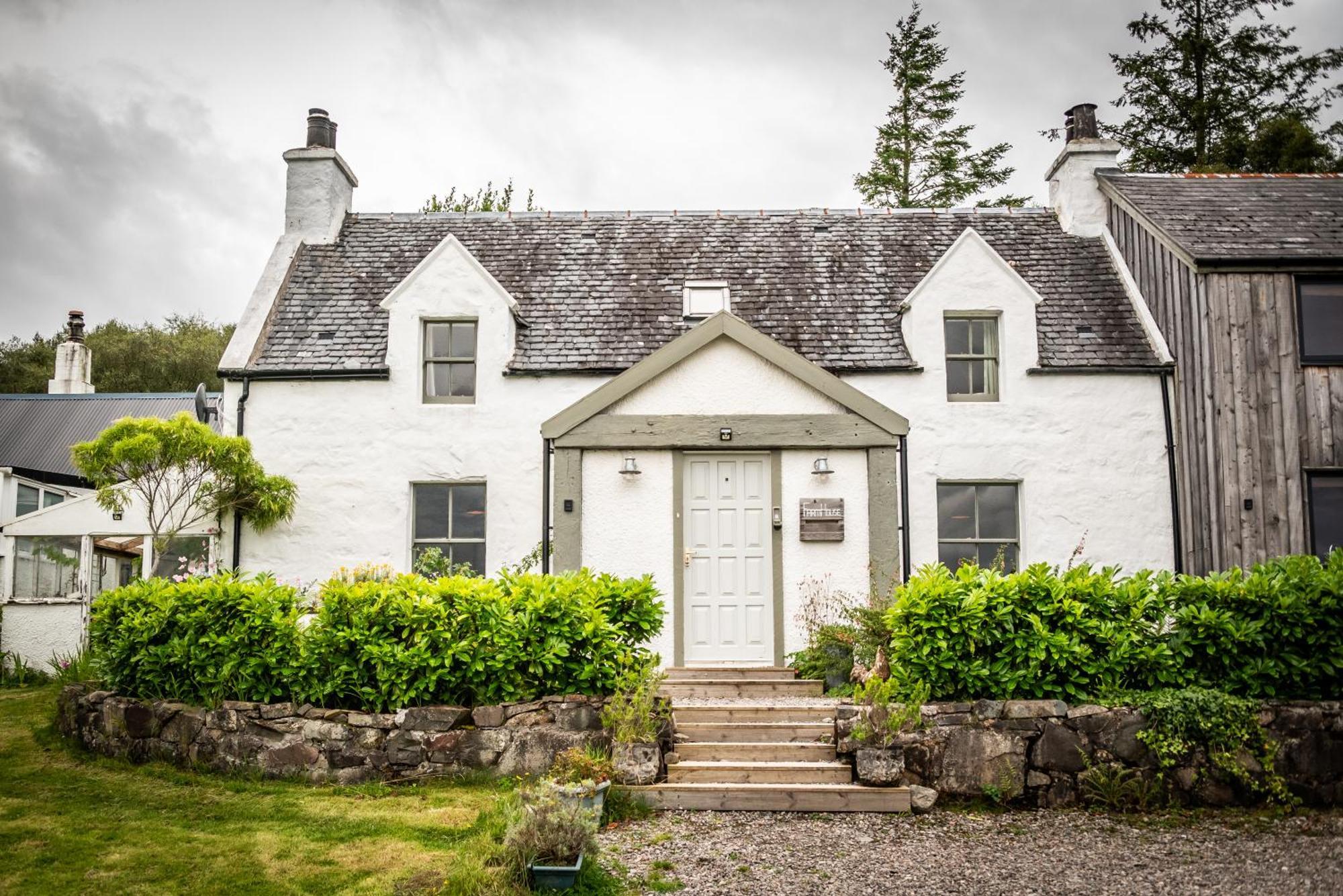 Вилла Old Kyle Farm - Stunning Views - 2 Mins From Skye Bridge Кайликин Экстерьер фото